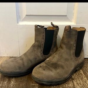 Blundstone women’s originals high top boots rustic brown